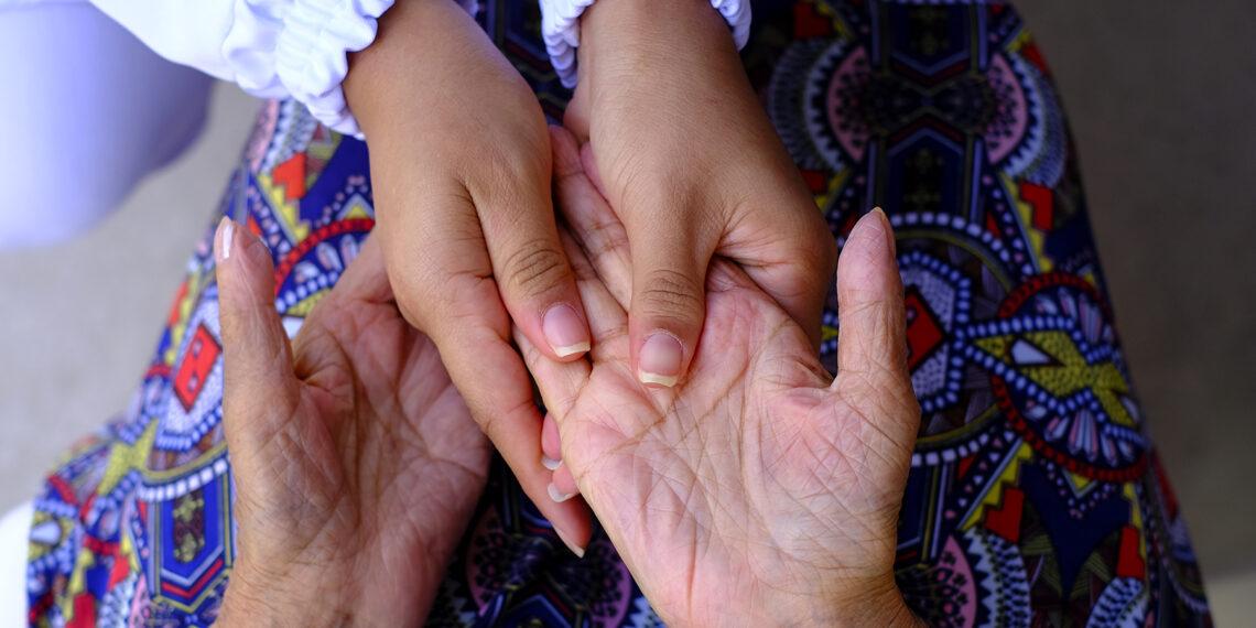 Cuidar e proteger: Projeto da UFRN auxilia na implementação de boas práticas e cuidado com os idosos nas ILPIs
