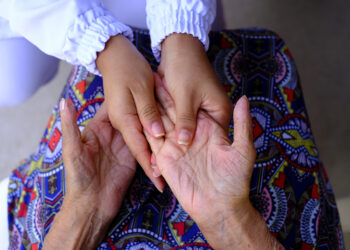 Cuidar e proteger: Projeto da UFRN auxilia na implementação de boas práticas e cuidado com os idosos nas ILPIs