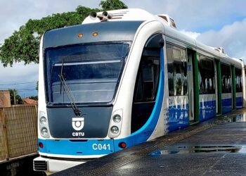 Trens vão operar na segunda-feira (2) e param no feriado dos Mártires na Grande Natal