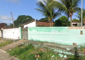 Sobrinho mata tio com golpes de machado na Zona Norte de Natal