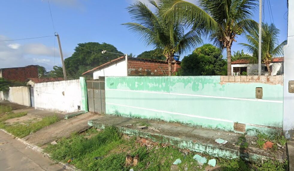 Sobrinho mata tio com golpes de machado na Zona Norte de Natal
