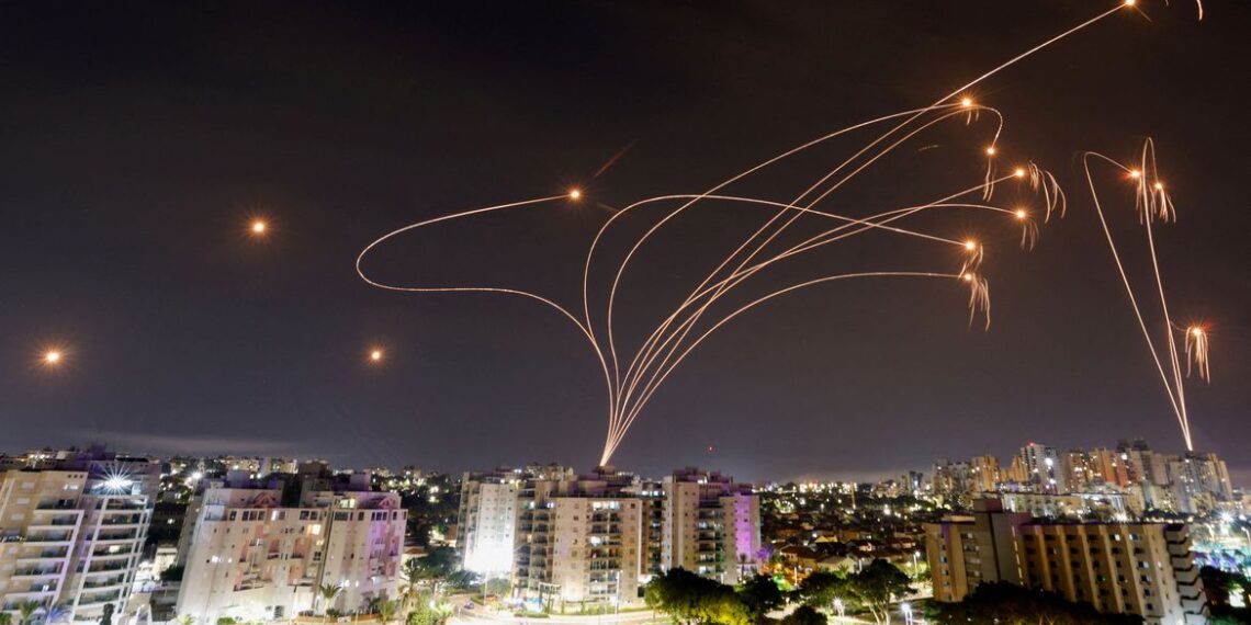 Governo pretende retirar 900 brasileiros de Israel até sábado