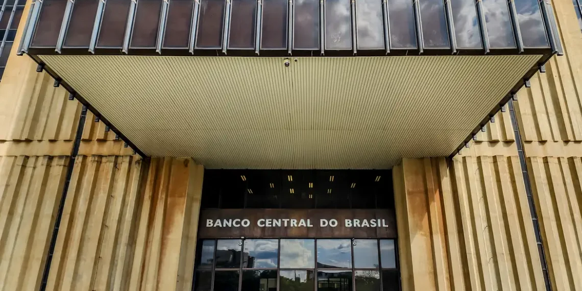 Mercado reduz previsão da inflação de 4,59% para 4,55% este ano