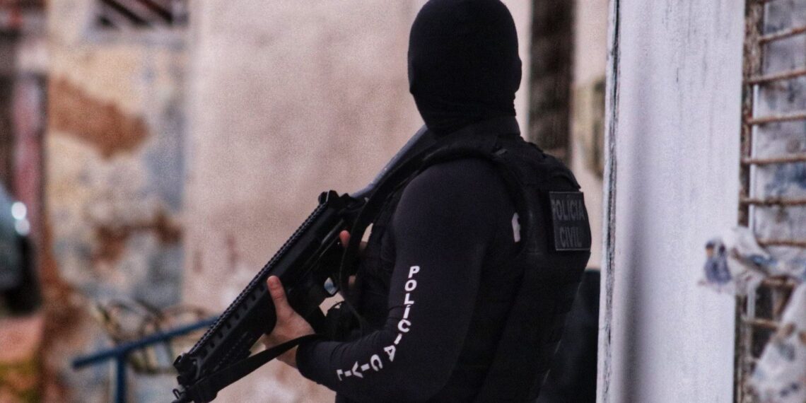 Polícia Civil prende homem e apreende adolescente por homicídio em Pau dos Ferros