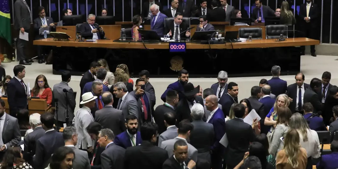 Congresso conclui votação da LDO de 2024