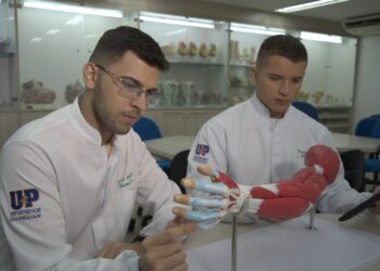 UnP firma parceria e estudantes de Medicina dão primeiros passos na carreira internacional