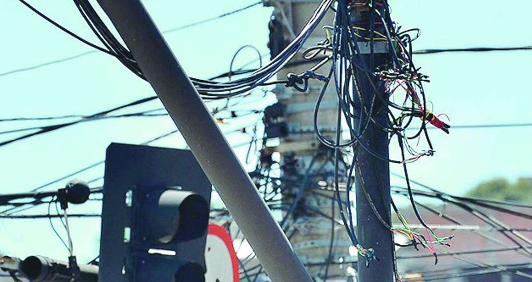 Suspeito de roubo em Natal morre após sofrer descarga elétrica