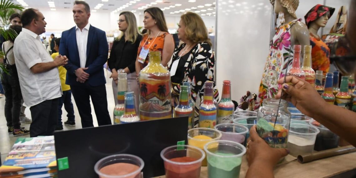 Prefeitura de Natal participa da 29ª edição da FIART com artesãos selecionados via edital