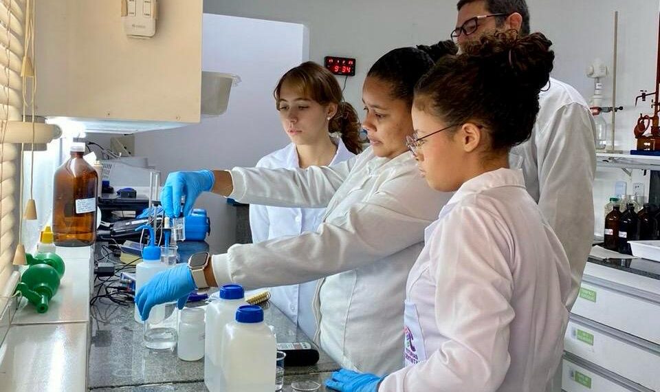 Programa Futuras Cientistas seleciona alunas do RN para pesquisa sobre água potável