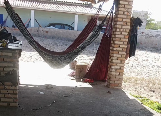 Homem morre após se deitar em rede e pilar cair em cima dele em casa de praia no RN