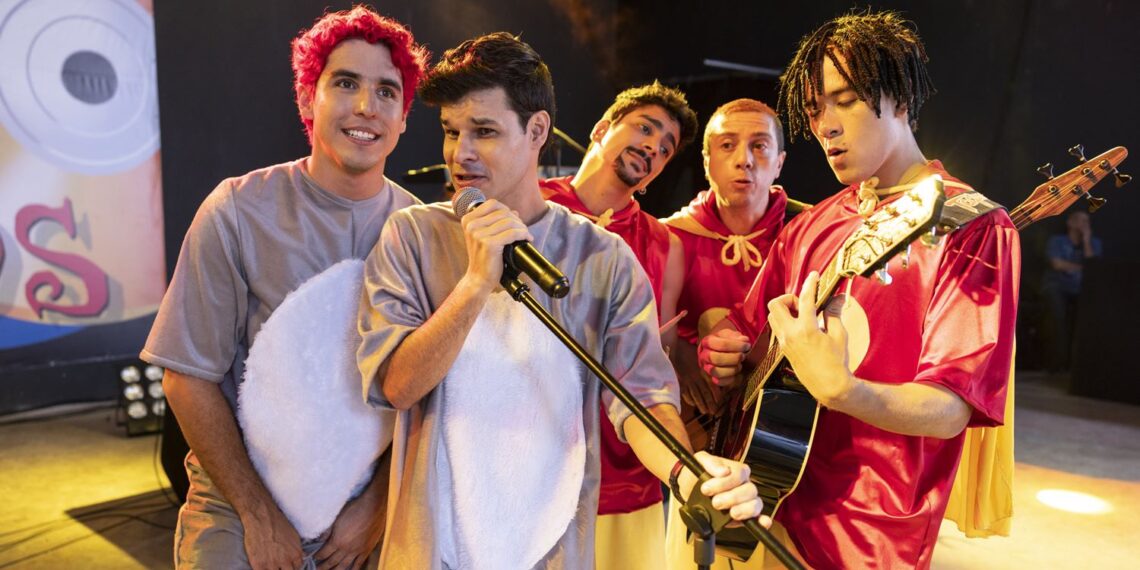 Cinebiografia do Mamonas Assassinas traz de volta a essência da banda que conquista gerações até hoje, com seus sucessos inesquecíveis