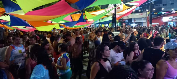 Pirangi das multidões: assim é o Carnaval de Parnamirim