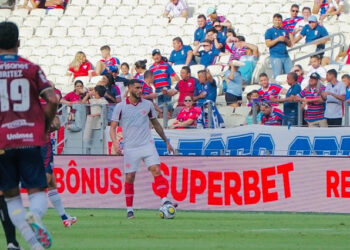 Copa do Nordeste: América joga bem, mas estreia com derrota