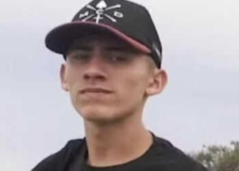 Jovem de 21 anos é morto e sobrinha de 4 anos fica ferida após criminosos atirarem contra família no RN