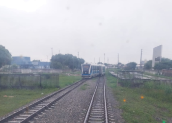 Trem sai dos trilhos em Natal e assusta passageiros