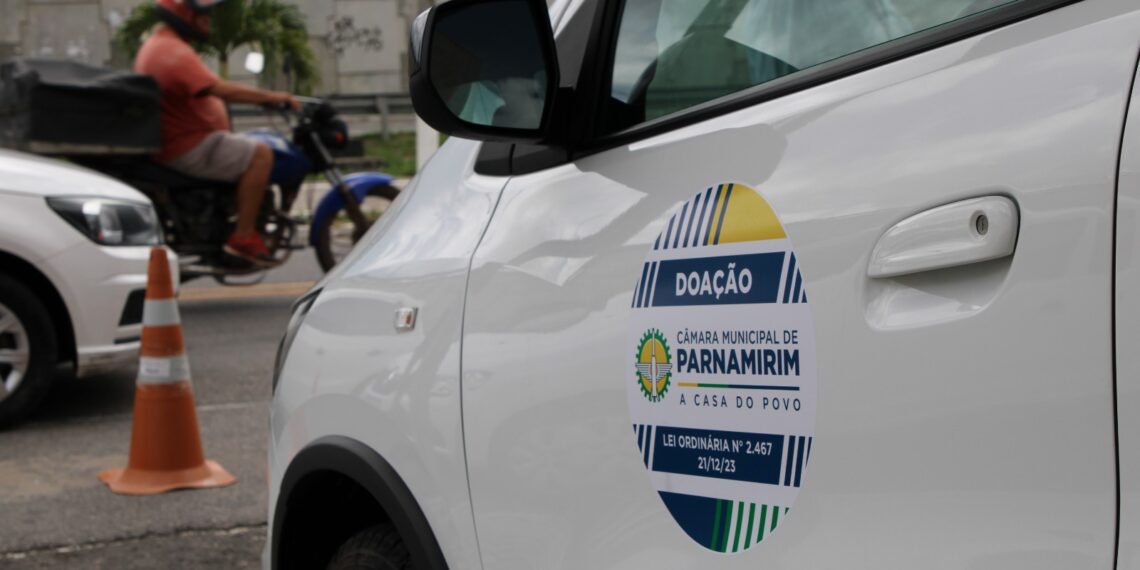 Parnamirim: Semas recebe veículo da Câmara Municipal para ações do CadÚnico