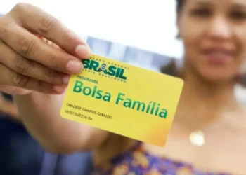 Caixa paga novo Bolsa Família a beneficiários com NIS de final 5