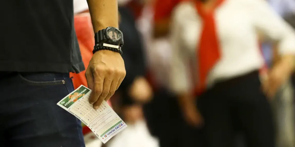 Mega-Sena acumula novamente e prêmio chega a R$ 120 milhões