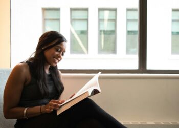 Educadora dá dicas de aperfeiçoamento para uma leitura ativa