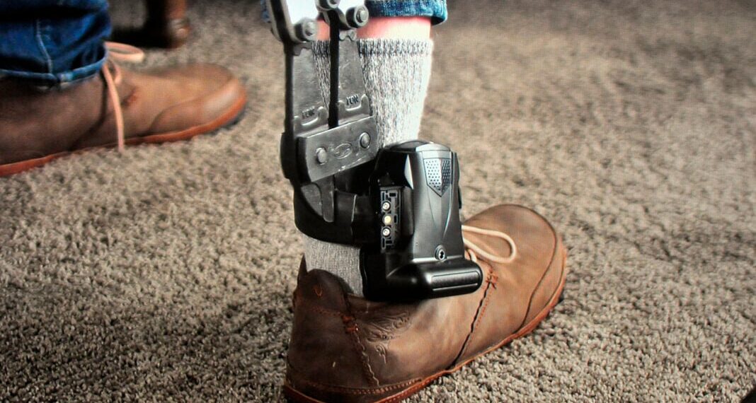 Fiscalização de presos com tornozeleiras eletrônicas tem falhas no RN