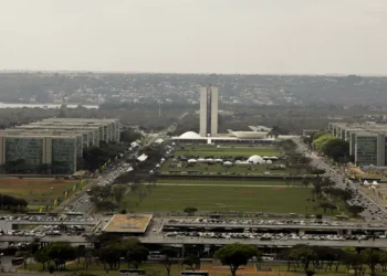 Governo reajusta em 52% auxílio-alimentação de servidores federais