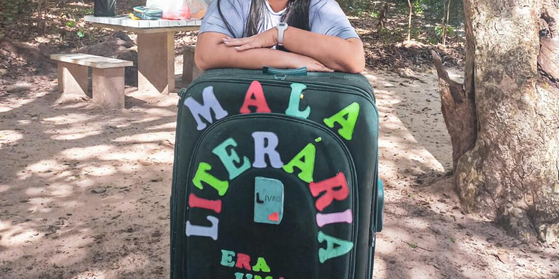 Mala Literária: no Dia Mundial do Livro, conheça o projeto itinerante que está democratizando o acesso à leitura em Natal