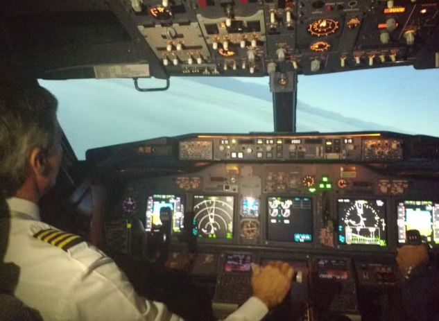 Ufersa lança edital para curso gratuito de piloto de avião civil
