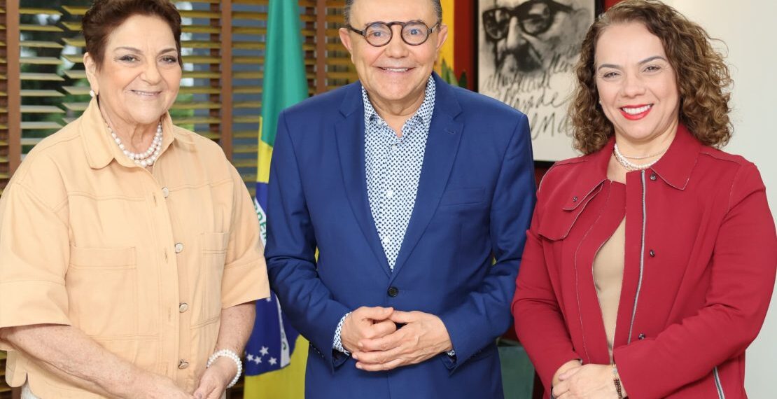 Larissa Rosado oficializa retorno ao PSB e assume presidência da sigla no RN