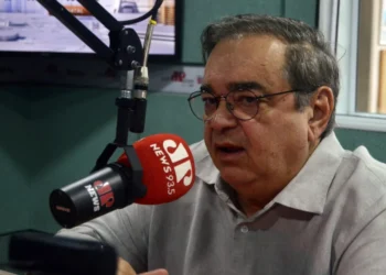 Álvaro Dias convoca coletiva e deve anunciar apoio a Paulinho Freire