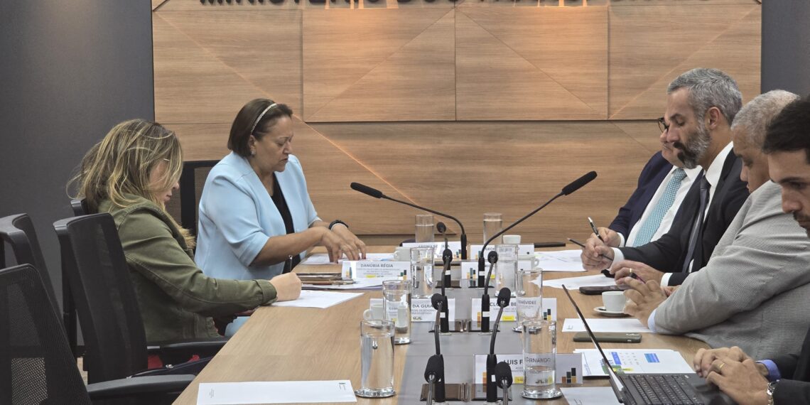 Audiência no Ministério dos Transportes discute situação da BR-304