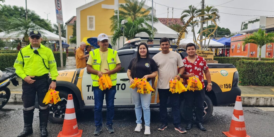 Parnamirim: Sesdem e Sesad realizam blitz educativa em alusão ao Maio Amarelo