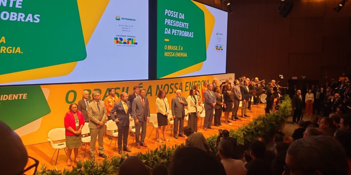 Governadora Fátima Bezerra prestigia posse da nova presidente da Petrobras