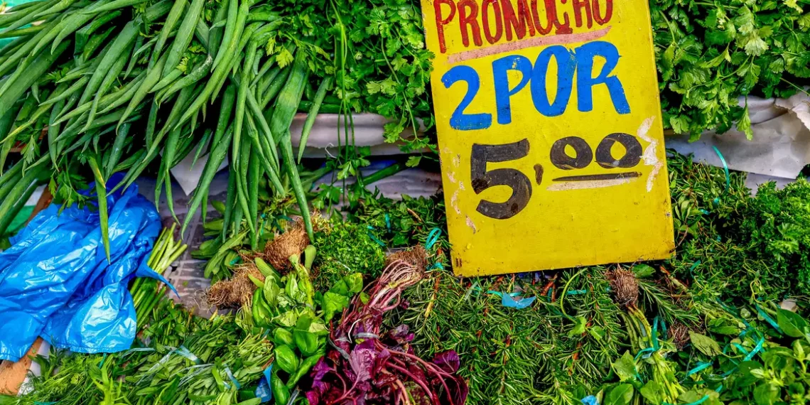 Real completa 30 anos com desafio de manter poder de compra