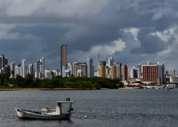 Inmet publica aviso de acumulado de chuva para Natal e mais 28 cidades do RN