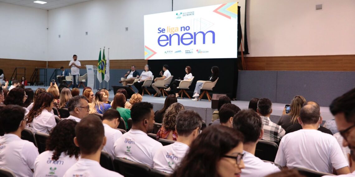 Governo do RN fortalece a aprendizagem dos estudantes com o Se Liga no ENEM