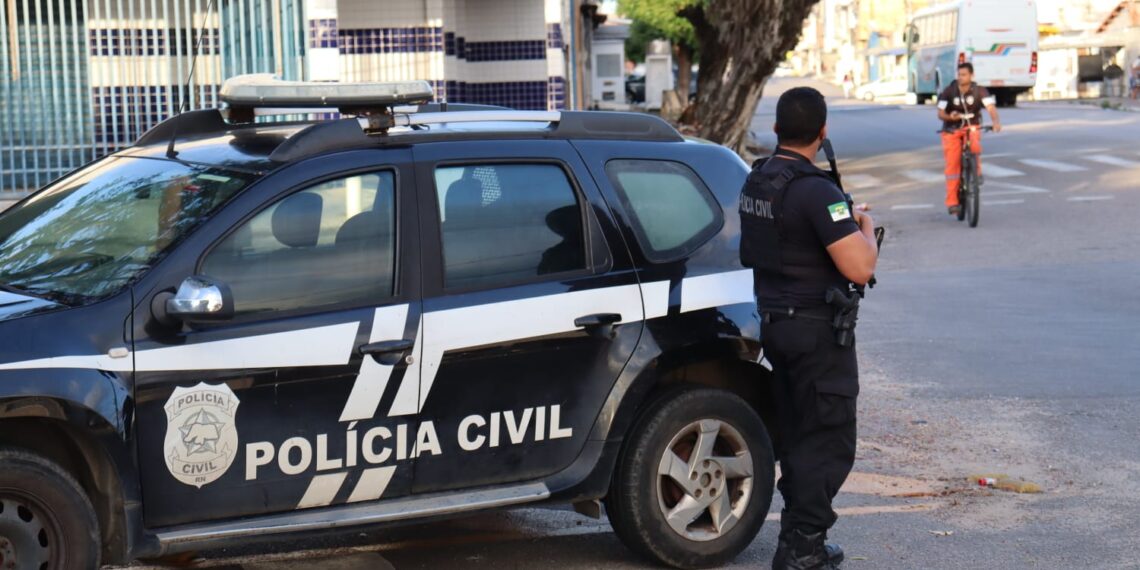 Polícia Civil prende mulher por tráfico de drogas em Acari