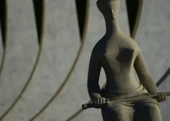 Congresso pede ao STF suspensão de decisões de Dino sobre emendas