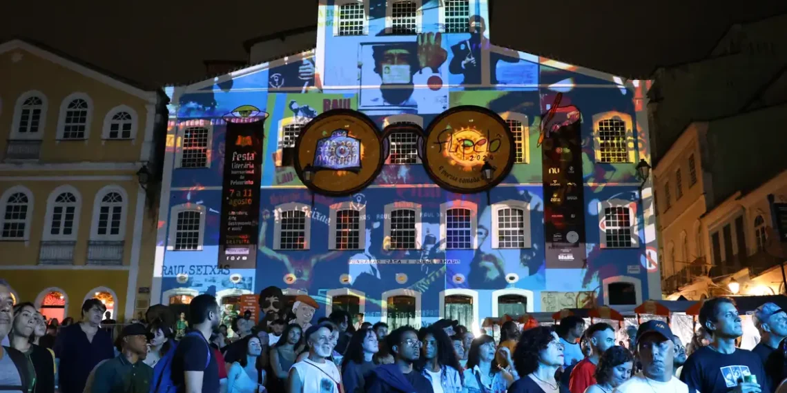 “Meu pai segue mais vivo que muitos vivos”, diz filha de Raul Seixas