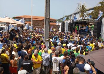 Paulinho Freire lança campanha à Prefeitura de Natal em evento com Bolsonaro