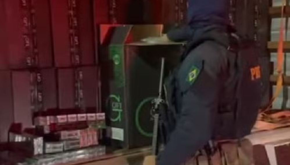 900 mil maços de cigarros contrabandeados são apreendidos pela PRF no RN