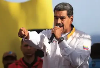 Maduro entrega atas eleitorais do seu partido à Justiça da Venezuela.