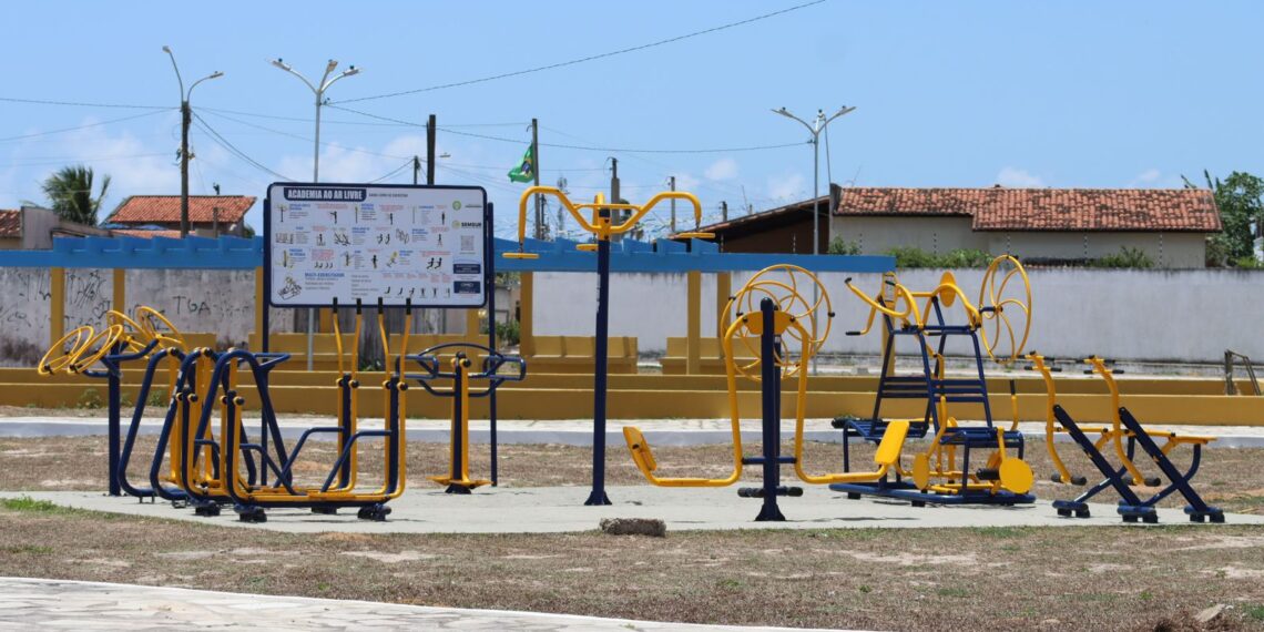 Novas academias ao ar livre: Prefeitura de Parnamirim amplia instalação em diversos bairros