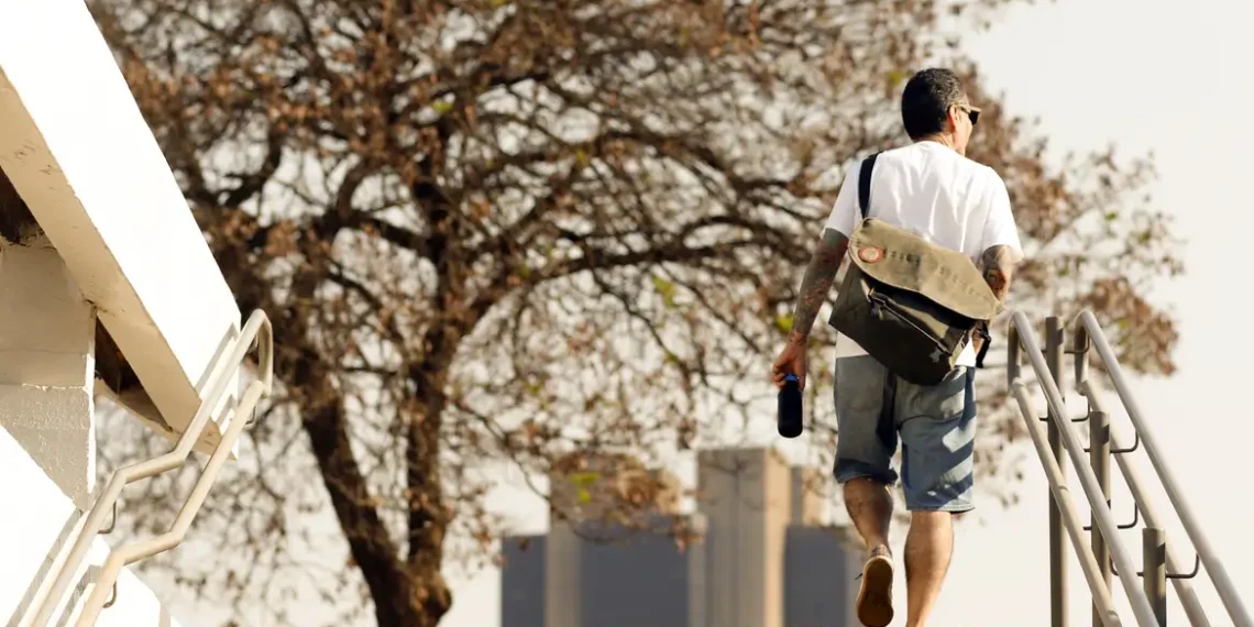 Inmet emite alerta laranja de baixa umidade para 16 estados