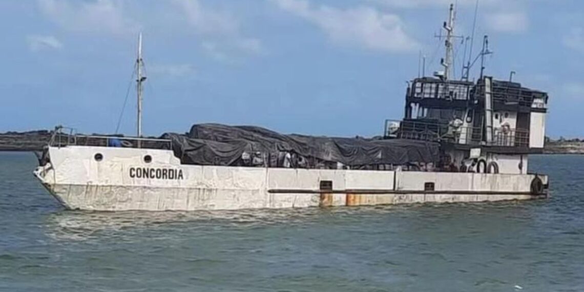Marinha do Brasil informa que foi encontrado um corpo próximo ao local do naufrágio do navio Concórdia