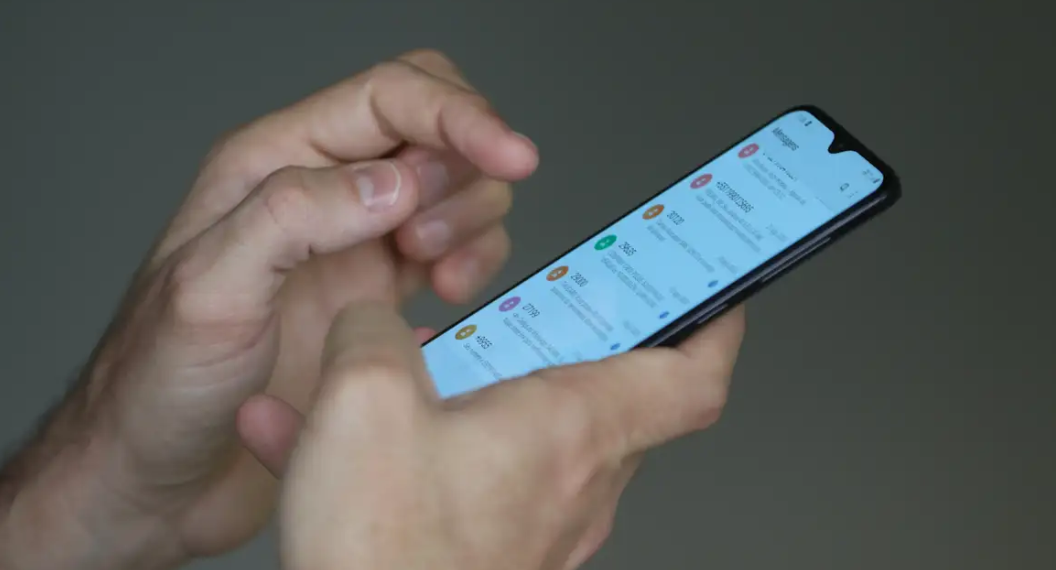 Anatel divulga lista com 2.027 páginas de bets a serem bloqueadas