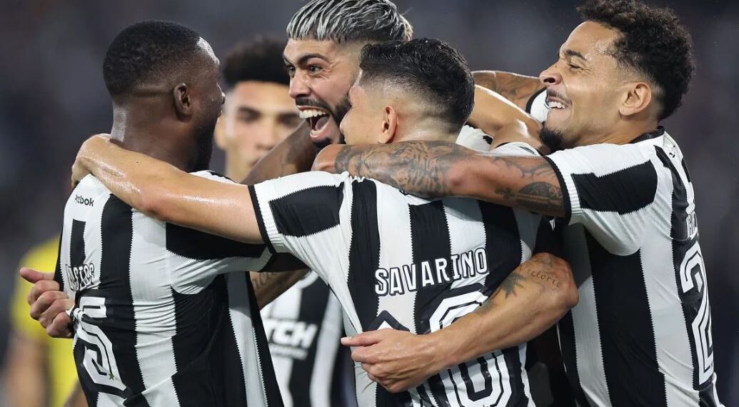 Libertadores: Botafogo atropela Peñarol e encaminha vaga na final