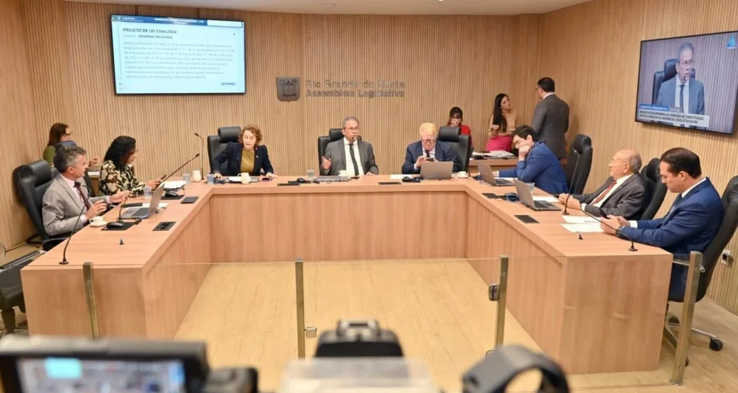 CCJ rejeita emenda que mantinha ICMS em 18%