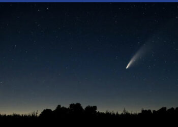 O cometa que ilumina