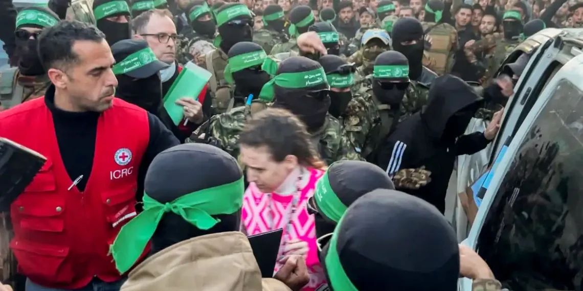 Com início de cessar-fogo, Hamas liberta primeiras reféns em Gaza