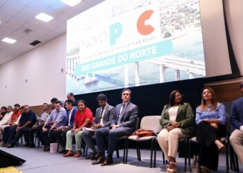 Prefeitura de Parnamirim discute investimentos em habitação em evento estadual